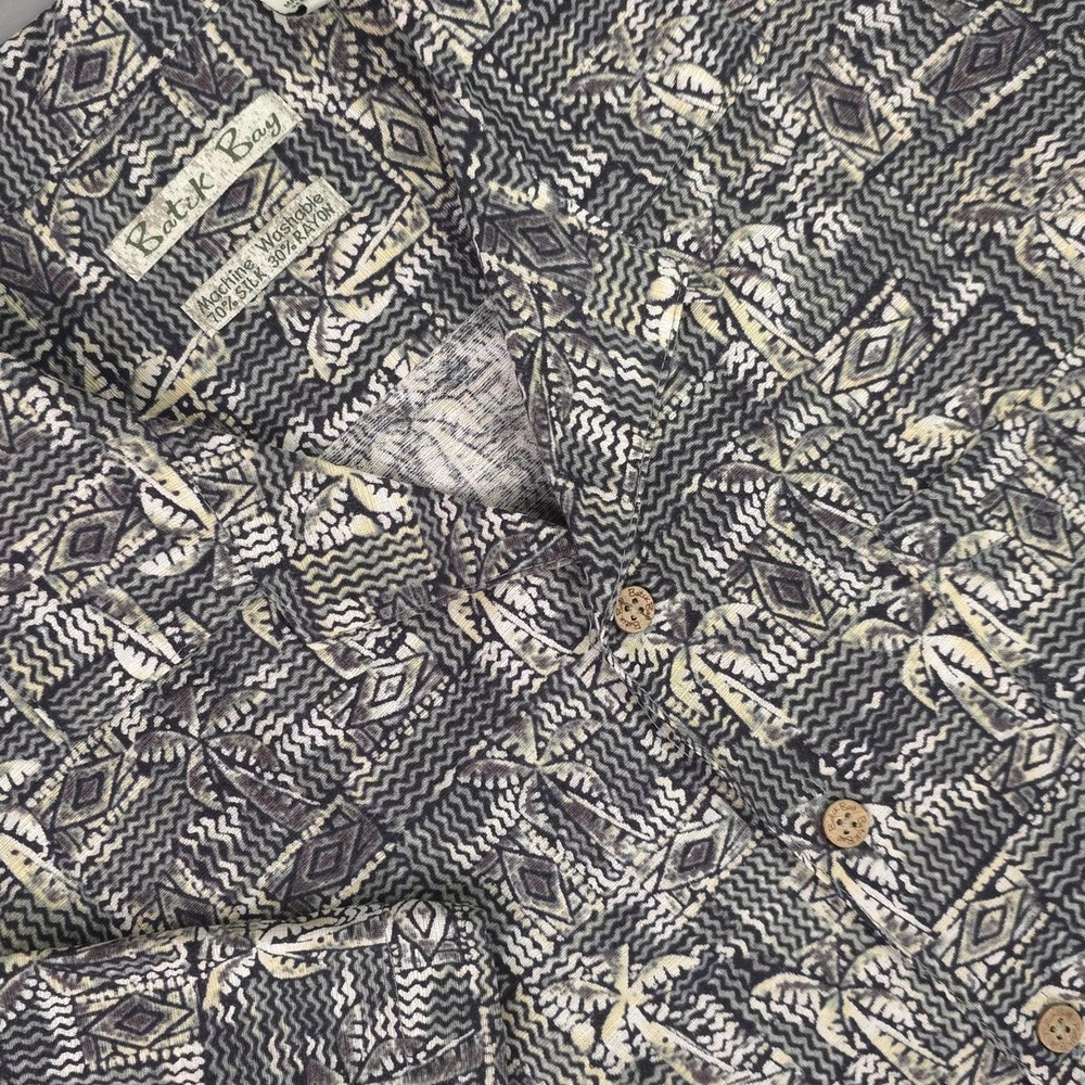 Vintage Batik Bay Shirt Mens Medium Brown Taupe Hawaiian Silk Rayon Palm Y2K